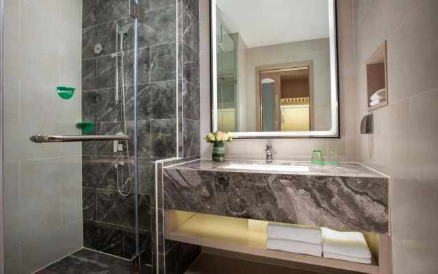 Holiday Inn Shanghai Dishui Lake by IHG