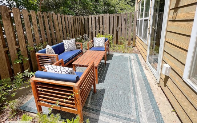 4 - Bed home, w/ Cali King Bed - 12 mins. to DTWN