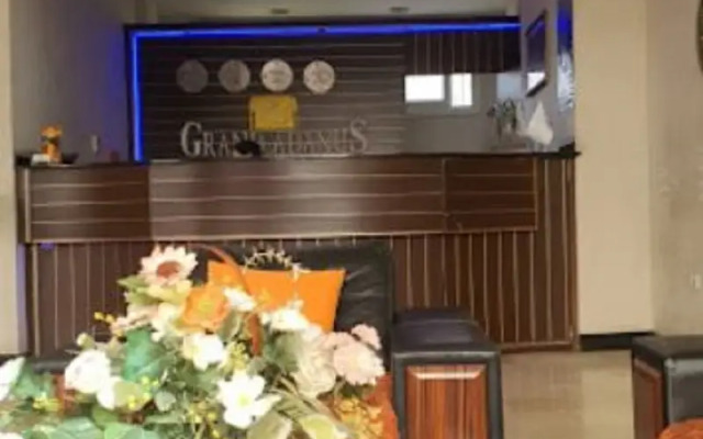 Grand Adanus Hotel