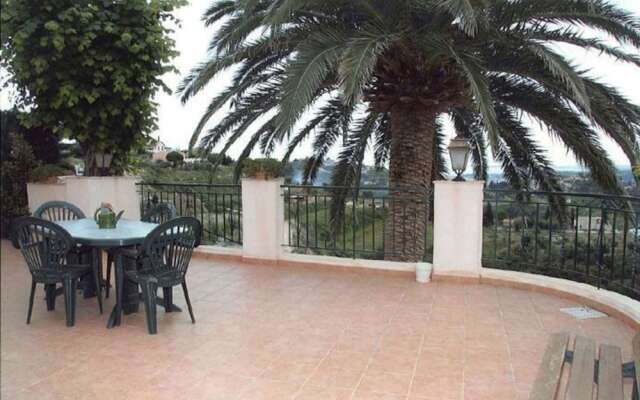 La terrasse d'Azur by Gites de France