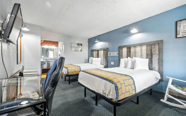 Days Inn & Suites by Wyndham Terre Haute