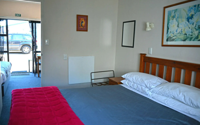 Barrington Motel
