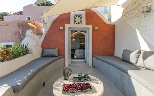 Marble Sun Villa by Caldera Houses