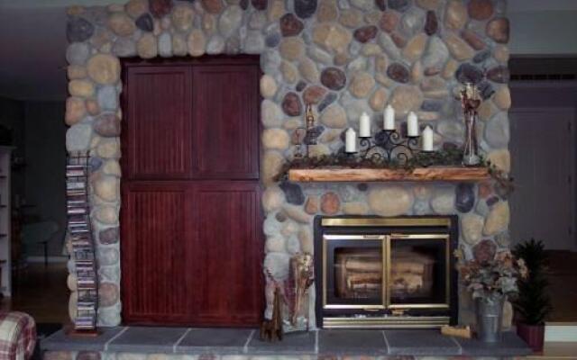 The Country Cedar Inn