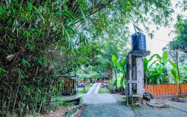 Pondok Daun D Martin Mitra RedDoorz near UMY