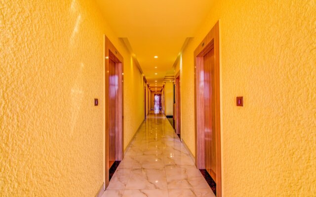 OYO 9563 Hotel RR Residency