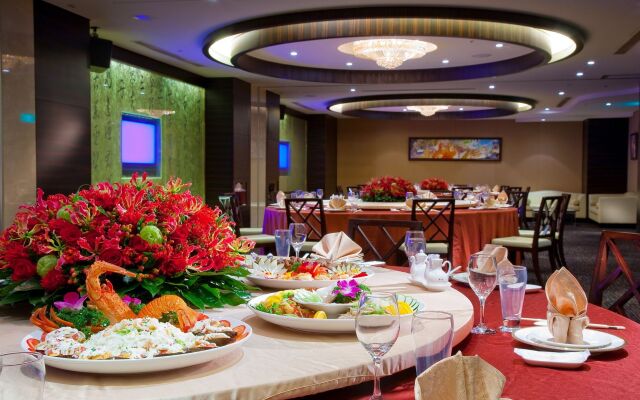 Queena Plaza Hotel Tainan