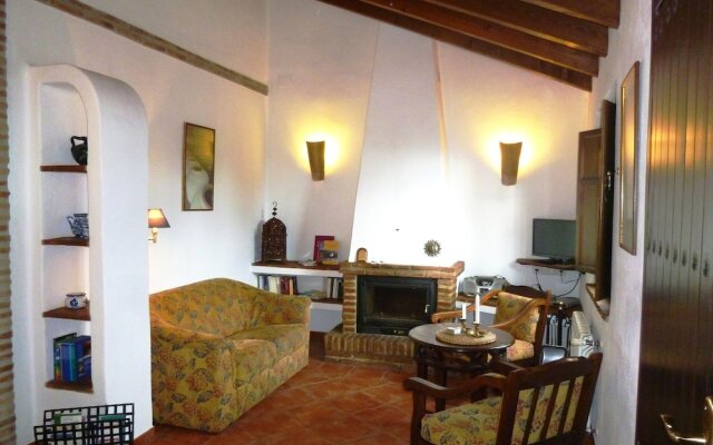 Guest House in a Traditional Andalusian Country Estate