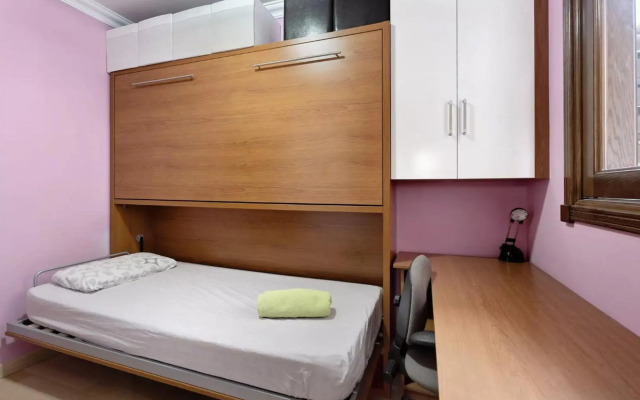 Estancia cerca al Estadio y Ramblas