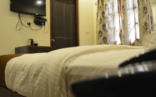 Hotel Avisha Residency