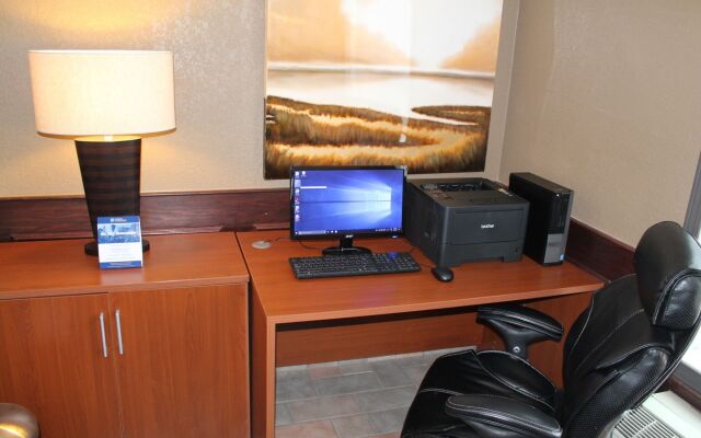 Best Western Strathmore Inn