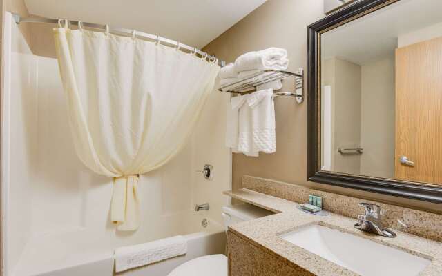 Best Western Waukesha Grand