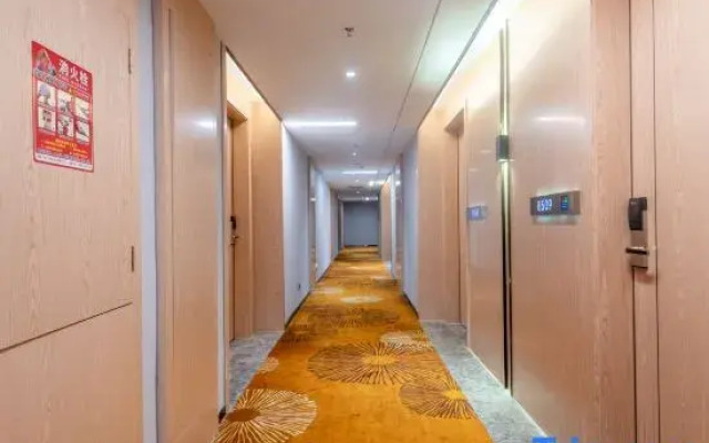 Liangyou Qicheng Hotel (Guangzhou Sanyuanli Branch)