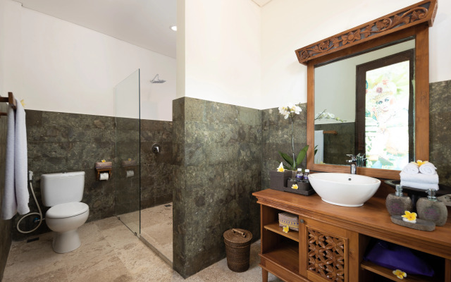 Swan Paradise A Pramana Experience
