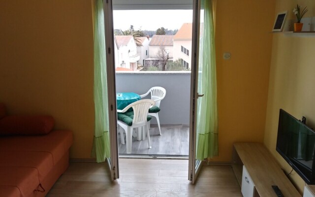 Cozy Apartment Nikky in the Center