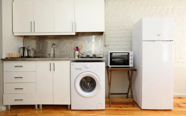Flat With Balcony and Shared Terrace in Beyoglu