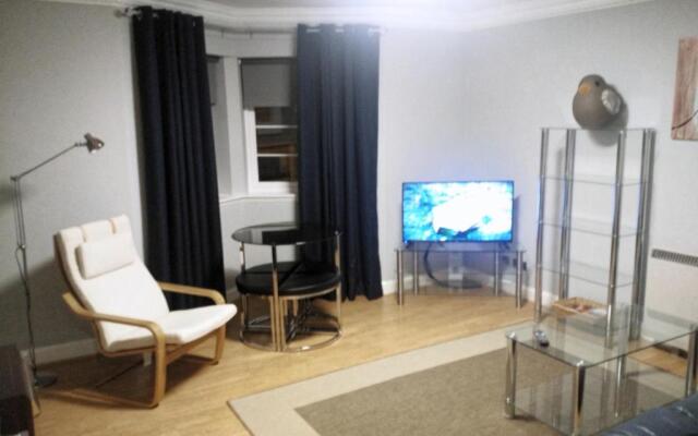 456js Edinburgh Self-Catering Apartment