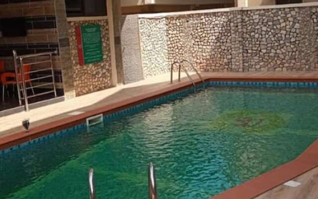 Choice gate Hotel and Suites