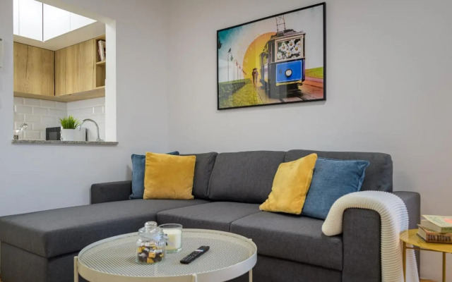 STYLISH Place with FREE Parking