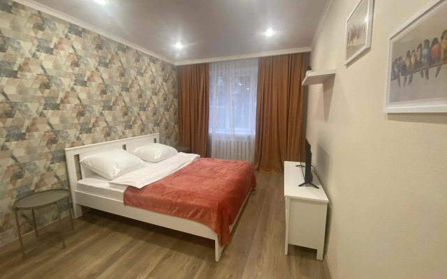 Апартаменты на проспекте 40 лет Октября 16