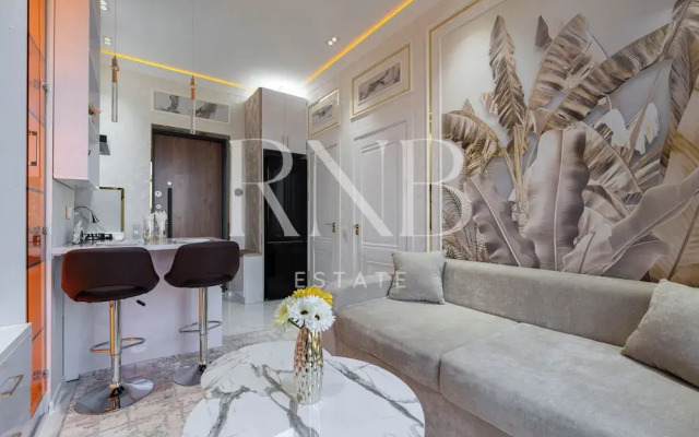 Kamolon 113 by RNB estate