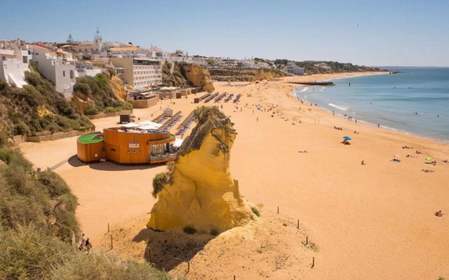 3 min walking to Peneco Beach Albufeira