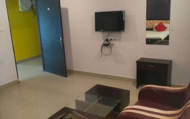 iROOMZ Hotel Diamond Park