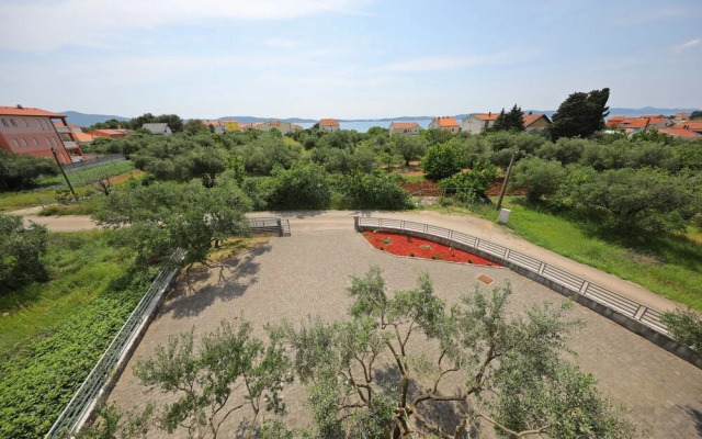 Villa Olive Garden Apartments