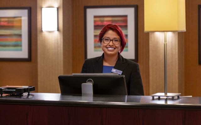 Holiday Inn Express Chicago-Downers Grove by IHG