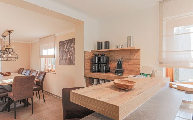 Luxurious Chalet Near Ski Lift in Hopfgarten