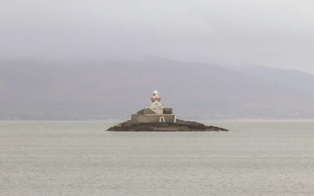 20 Lighthouse Village