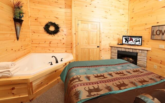 Picture Perfect 7 Br cabin by RedAwning