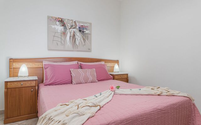 Penny Luxury Apartments