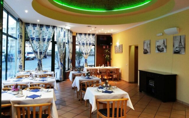 Plaza Real Atlantichotels