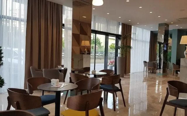 Blue Marine Hotel