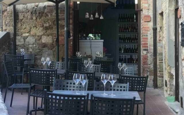 Stylish Luxury Loft Sleeps 4 San Gimignano Tuscany