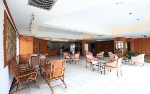 OYO 247 Diamond Place