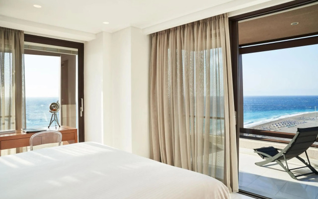 Bellevue On The Beach Suites