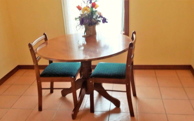 Heatherlie Cottages Halls Gap