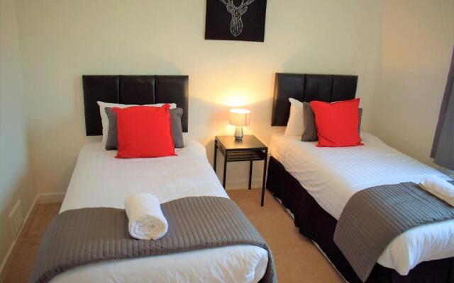 Kelpies Serviced Apartments Macgregor 2 Bedrooms