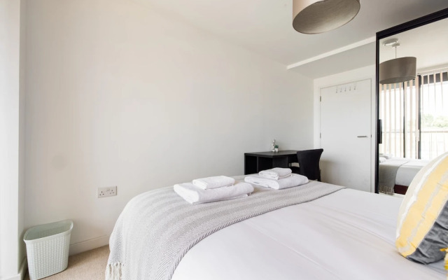 2 Bed Apartment in Shoreditch