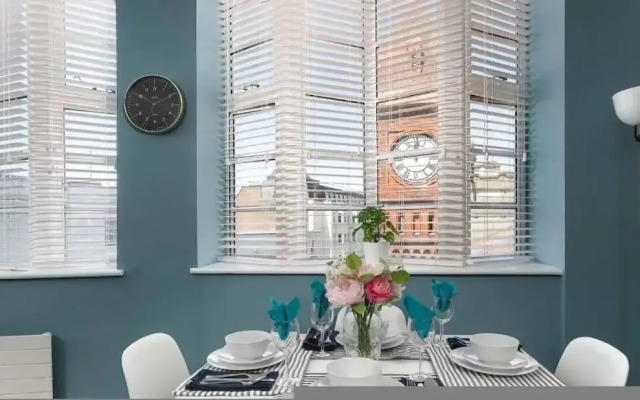 Modern Comfy 1min Walk Away From Royal Pavilion