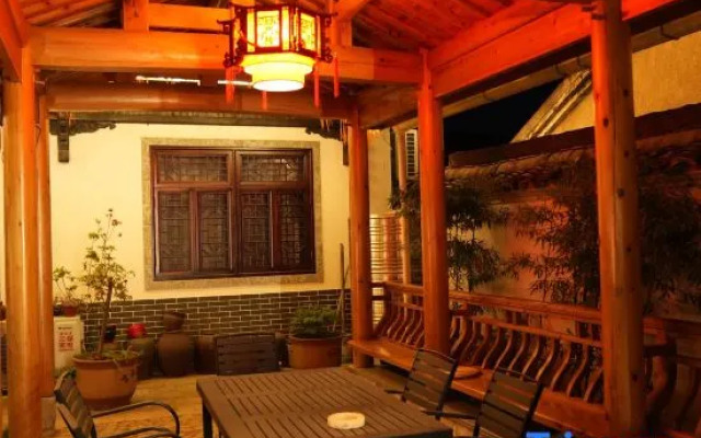 Yuxian Huixiang Qingyuan Homestay (Taohuatan Scenic Area Branch)