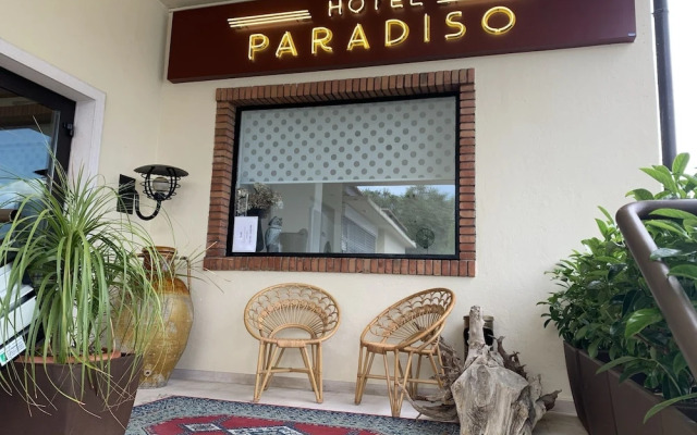 Hotel Paradiso