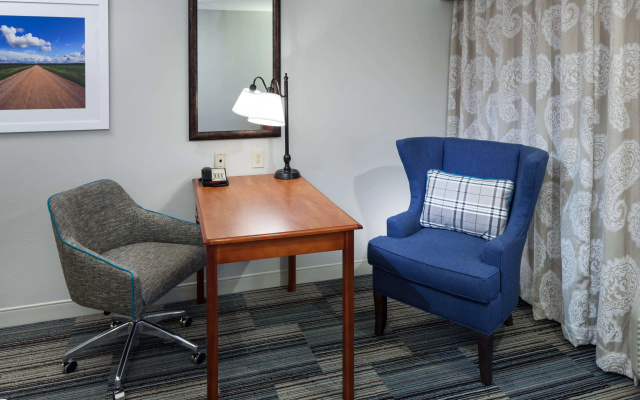 Hampton Inn & Suites Cedar Rapids - North