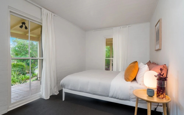 Your Luxury Escape - Little Farm House