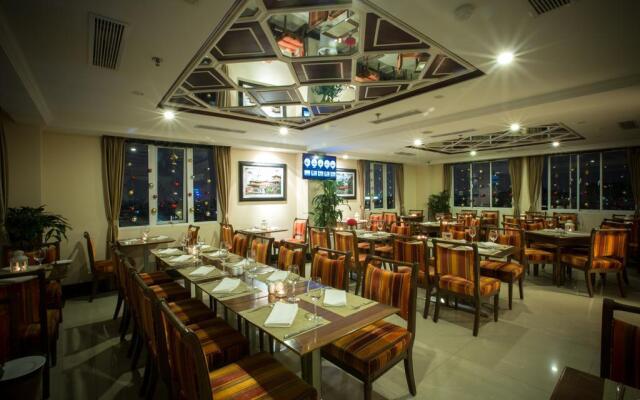 Chalcedony Grand Hotel