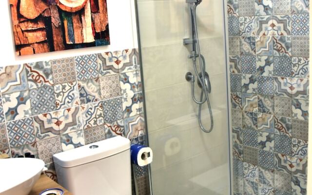 Gloden House Apartments