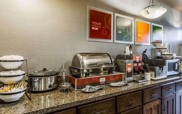 Comfort Inn and Suites Near Lake Guntersville