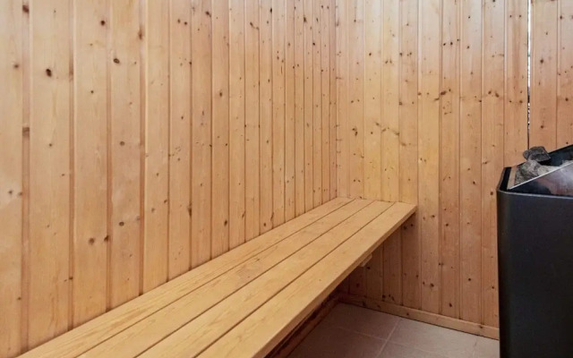 8 Person Holiday Home in Oksbol